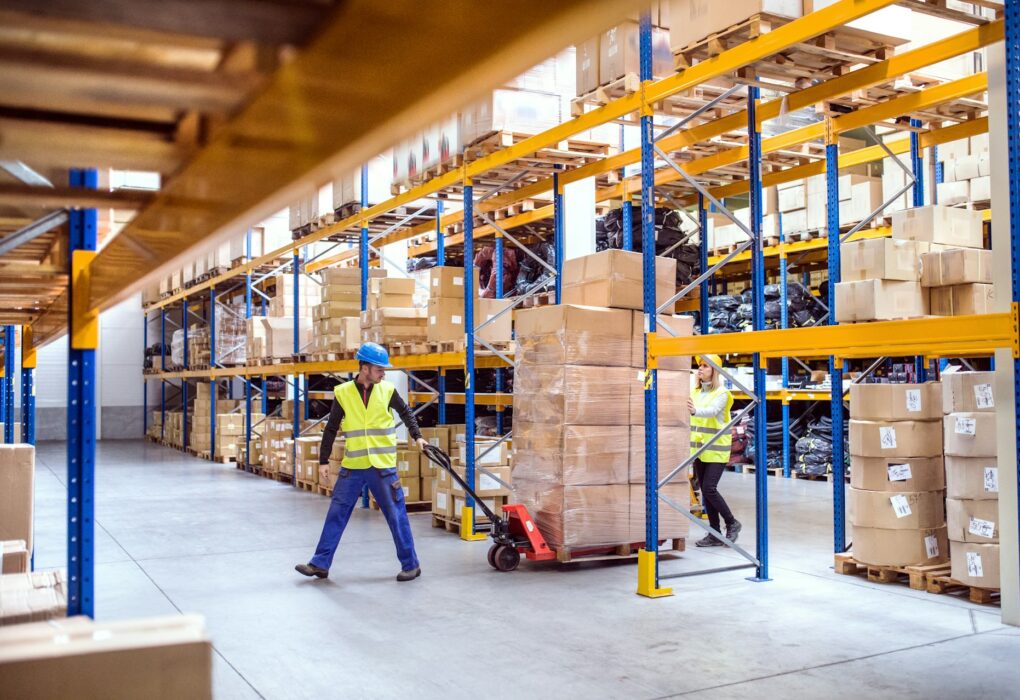 The Future of Strapping Machines: Trends to Watch in 2025 and Beyond